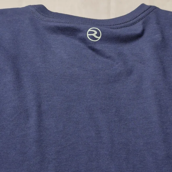 NWT Large Reel Life Sporty Beach Navy Graphic Short Sleeve T-Shirt - Picture 8 of 10
